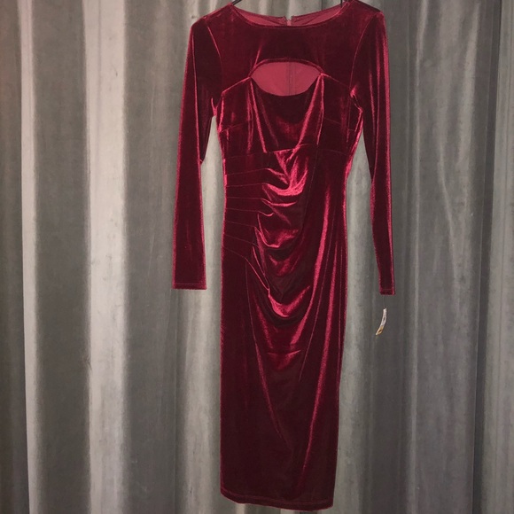 🍷 Going Global -Velour BodyCon Dress ruched, flattering XS $140 - Picture 1 of 7